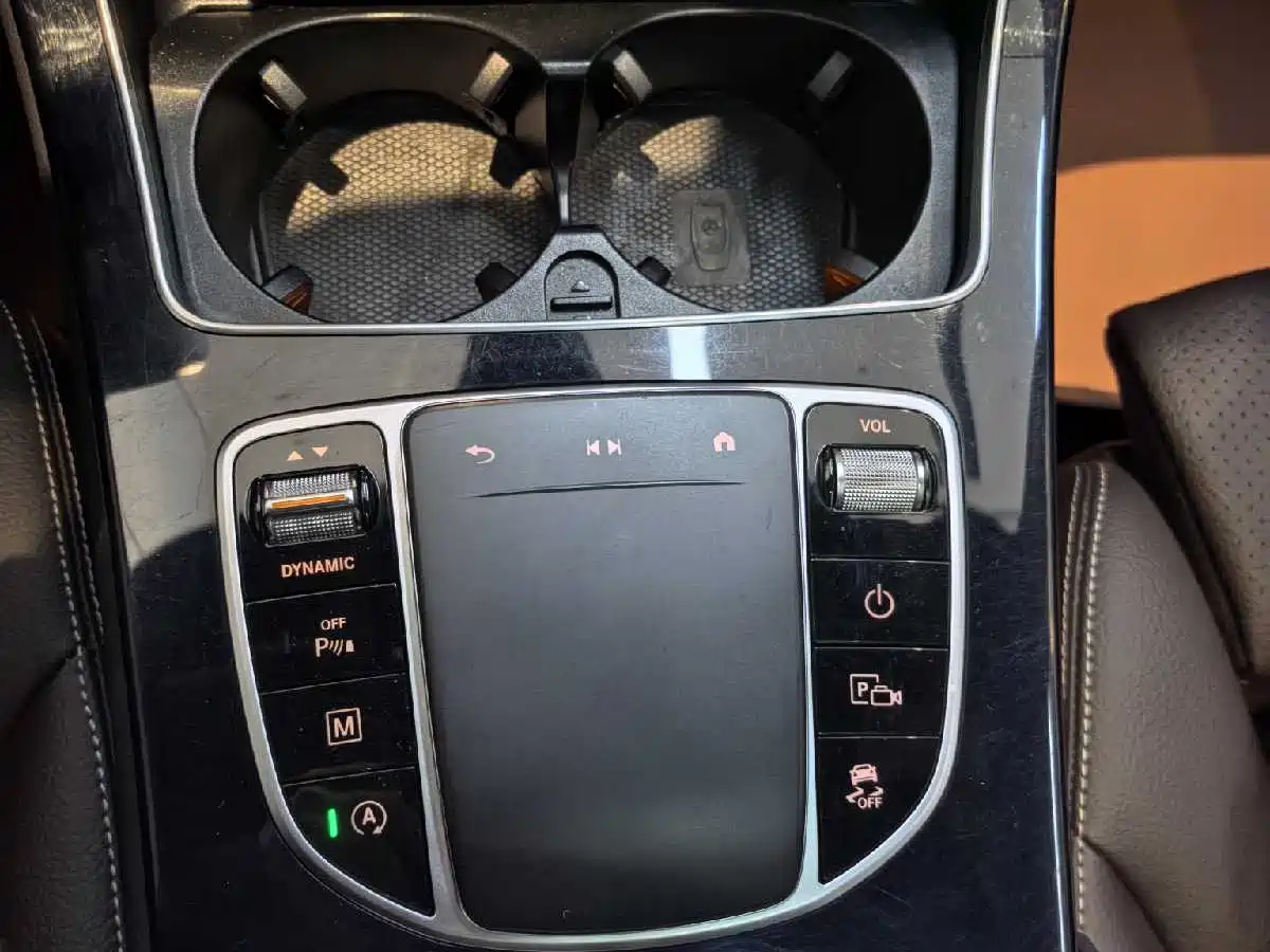 Mercedes-Benz GLC 2022 Facelift III GLC 260 L 4MATIC Dynamic фото 10