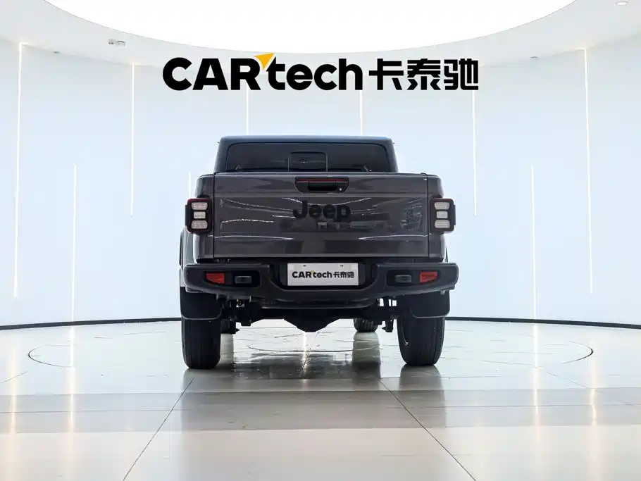 2023 Jeep Gladiator