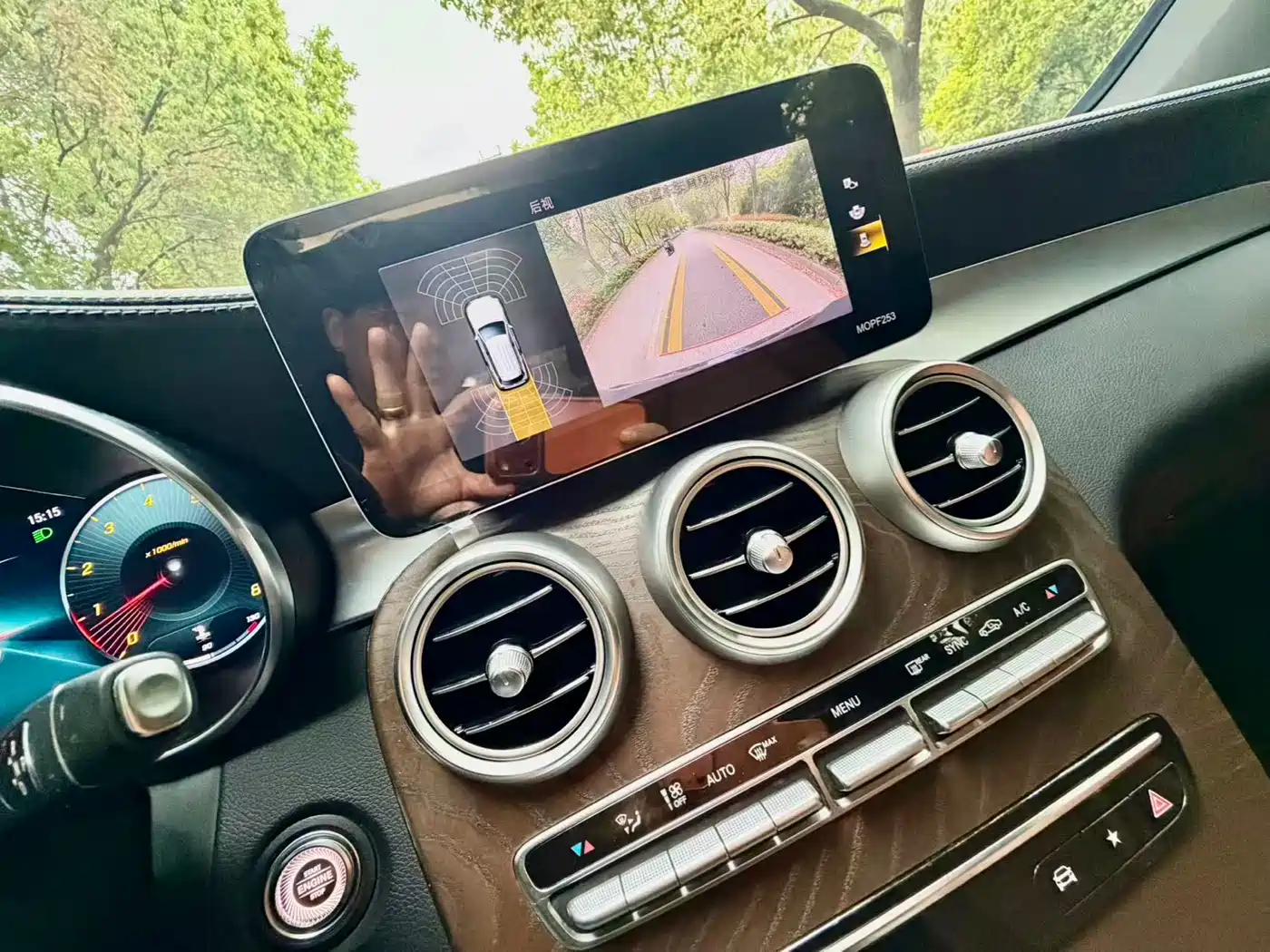 Mercedes-Benz GLC 2020 GLC 260 L 4MATIC Luxury фото 5