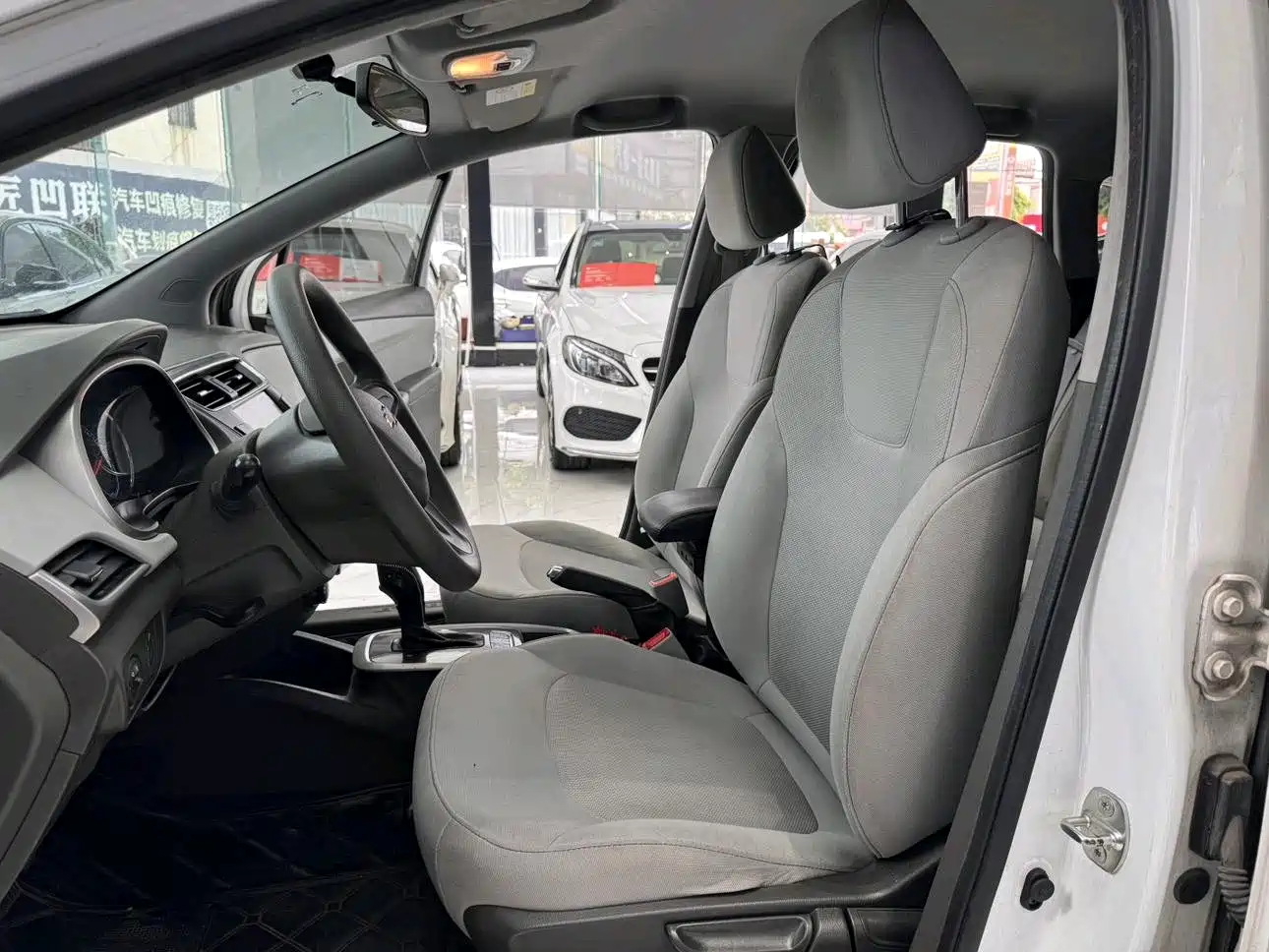 Chevrolet Lova RV 2017 2016 1.5L Automatic Easy-Ride