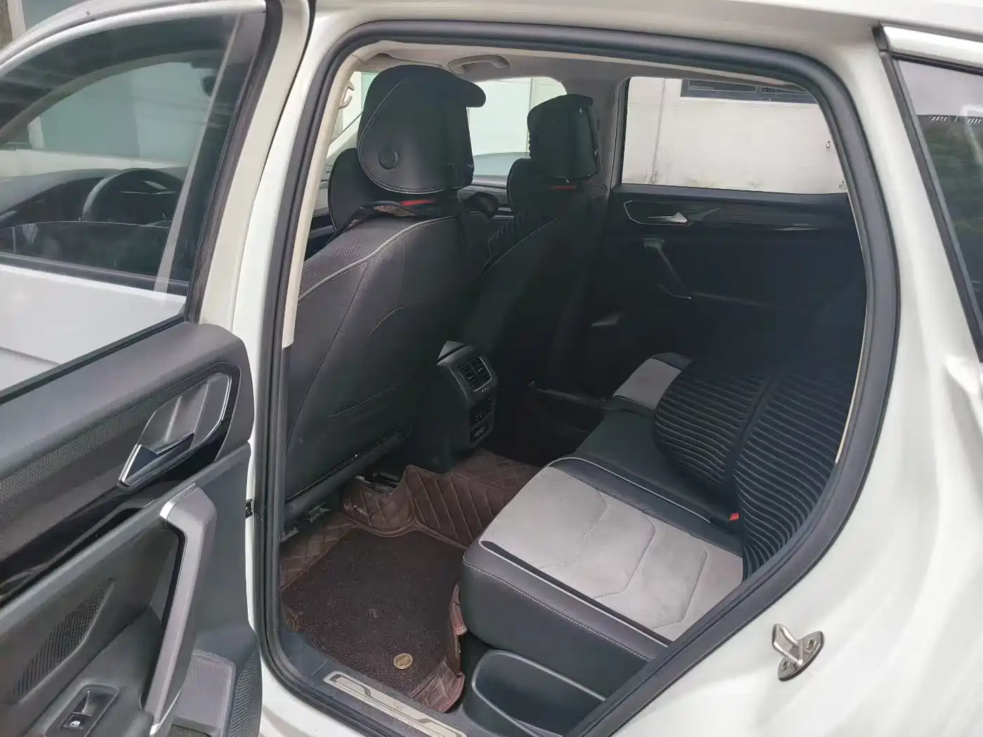 VOLKSWAGEN TANYUE X