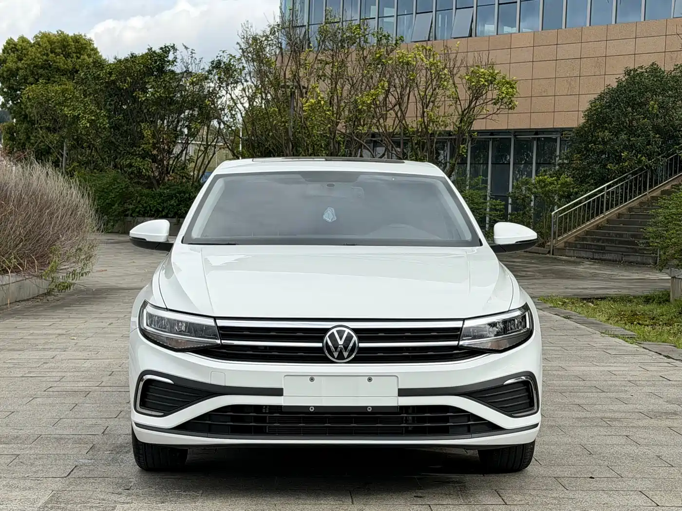 VOLKSWAGEN BORA