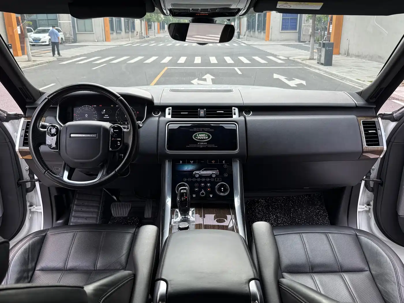 Land Rover Range Rover Sport PHEV 2018 Model P400e фото 9