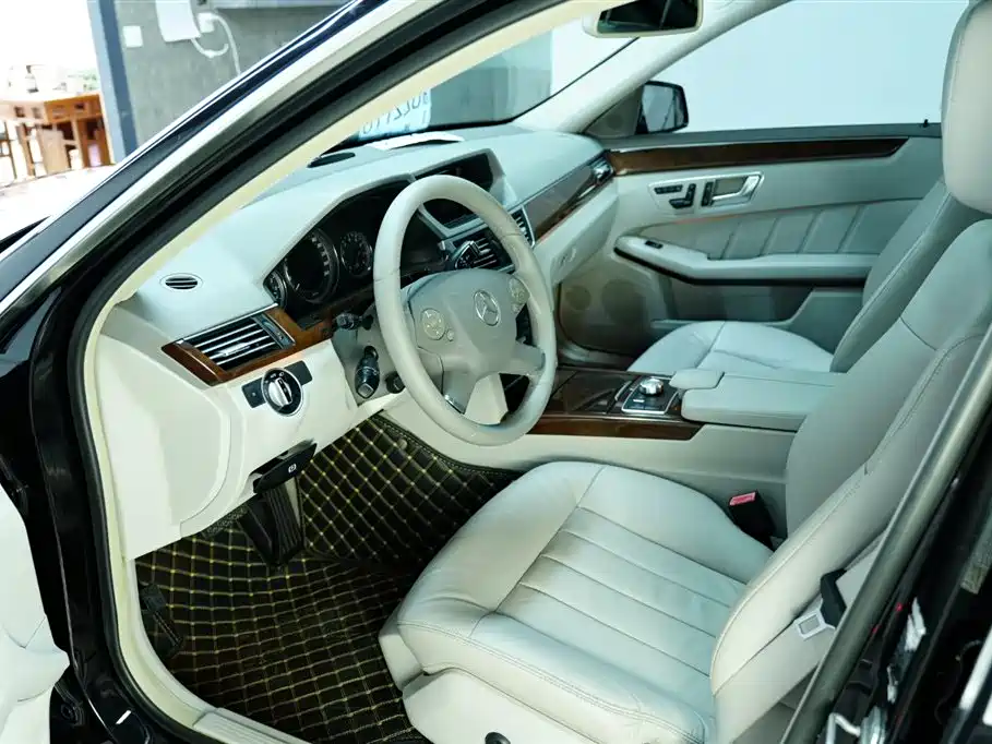 Mercedes-Benz E-Class 2012 E 300 L Elegance Model фото 7