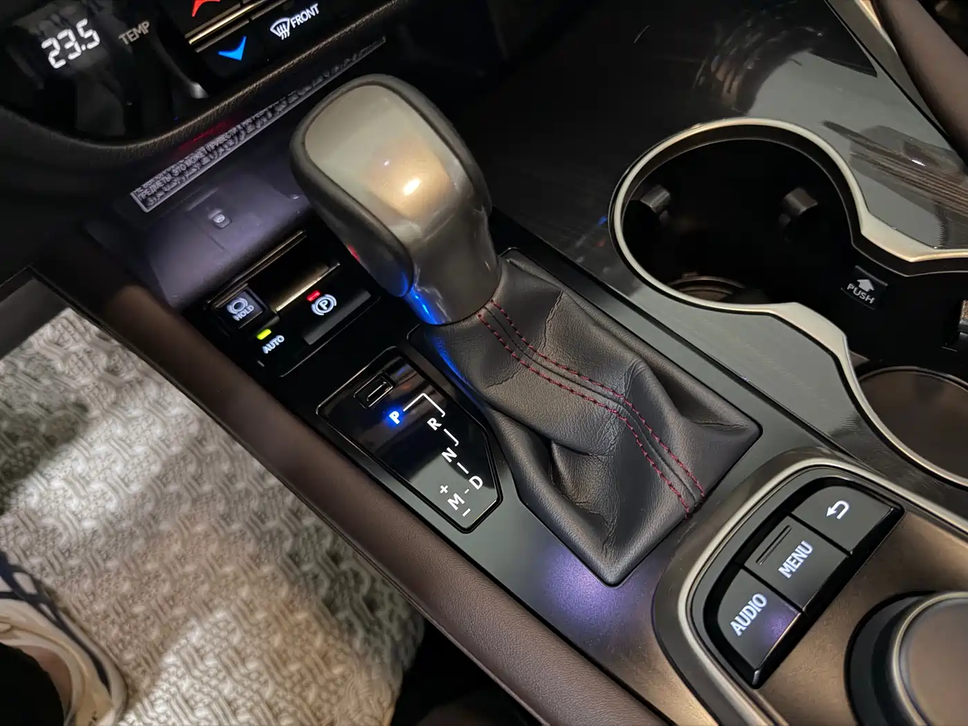 Lexus RX 2016 300 4WD Elegance Edition (China V) фото 7