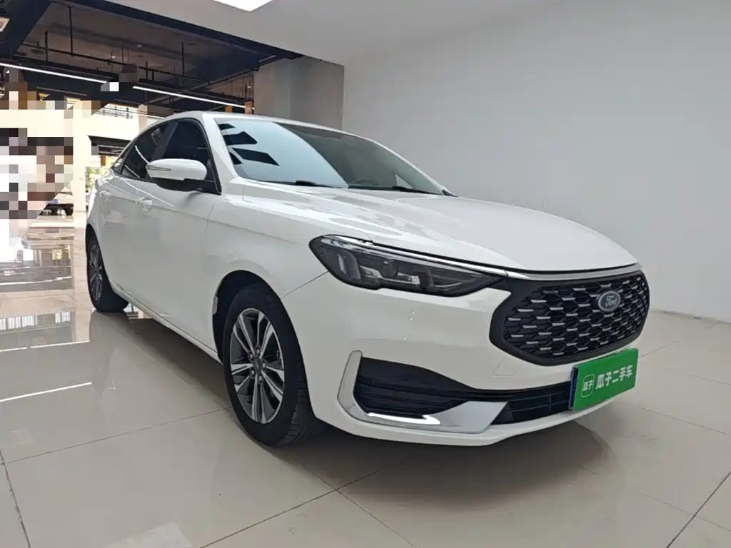 2022 Ford Escort
