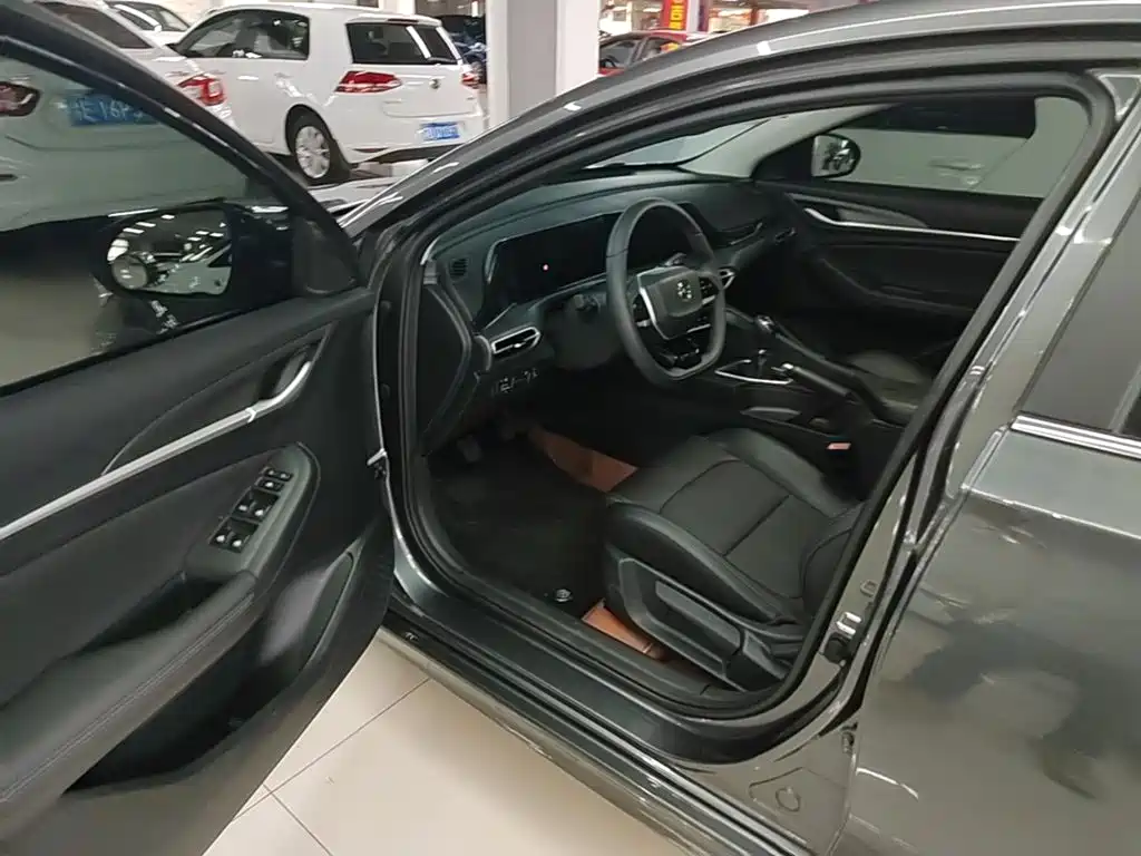 Photo 16 - Changan Eado