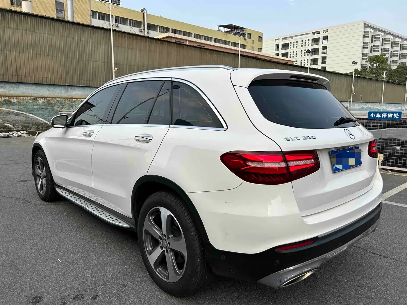 Mercedes-Benz GLC 2016 GLC 260 4MATIC Luxury фото 4
