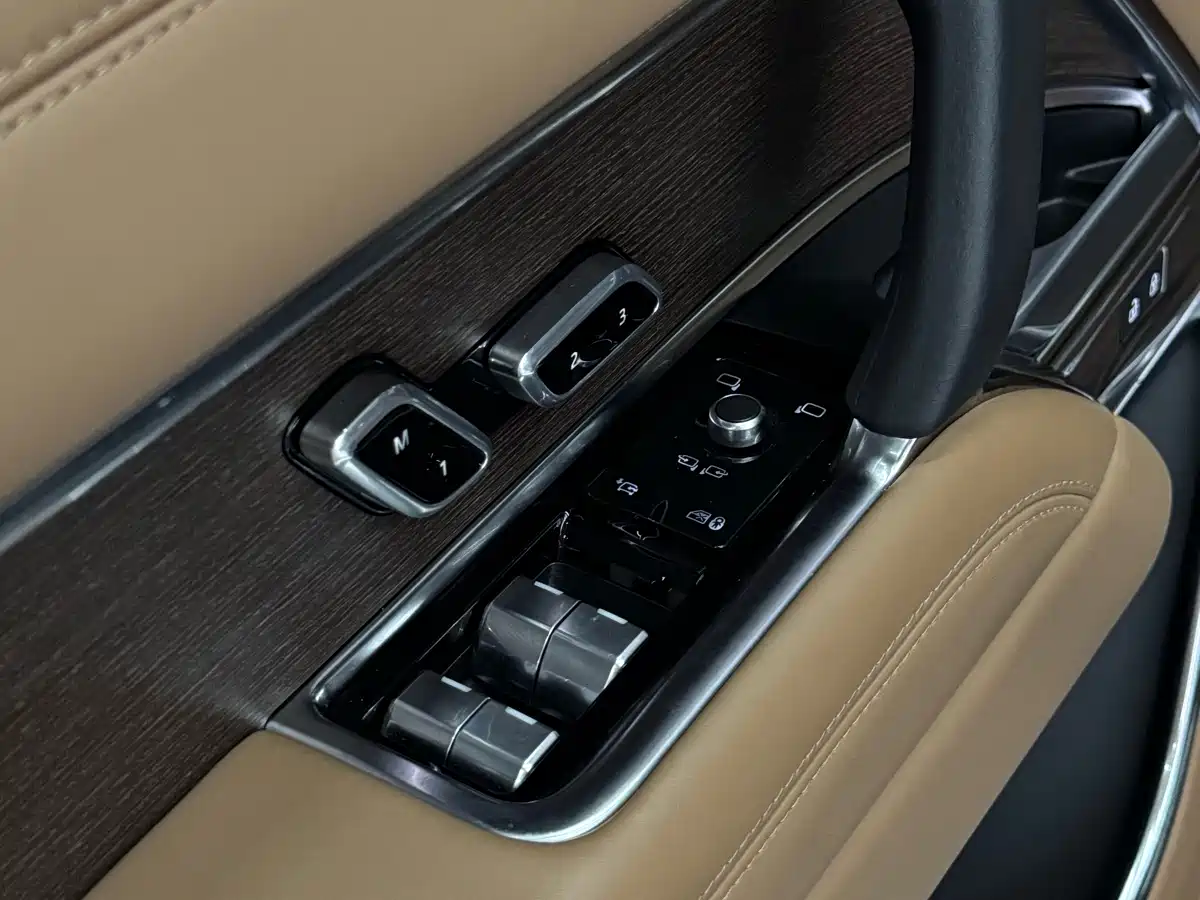 Фото 4 - Land Rover Range Rover