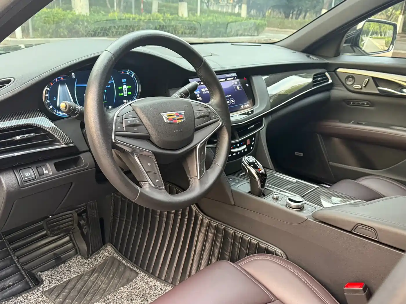 CADILLAC CT6