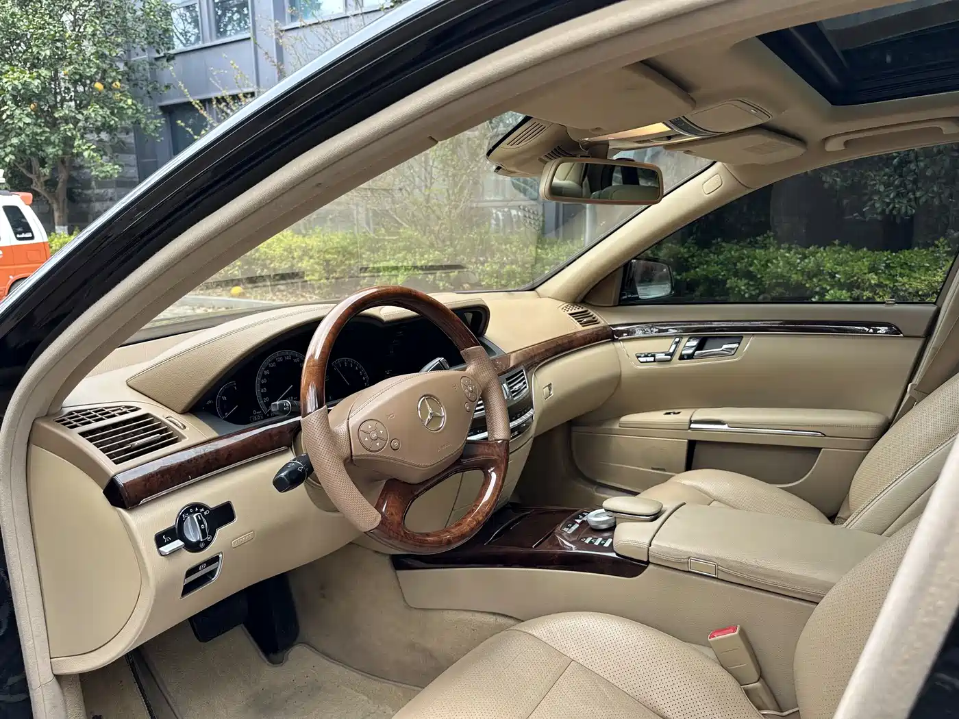 Mercedes-Benz S-Class 2011 S 350 L CGI 4MATIC фото 9