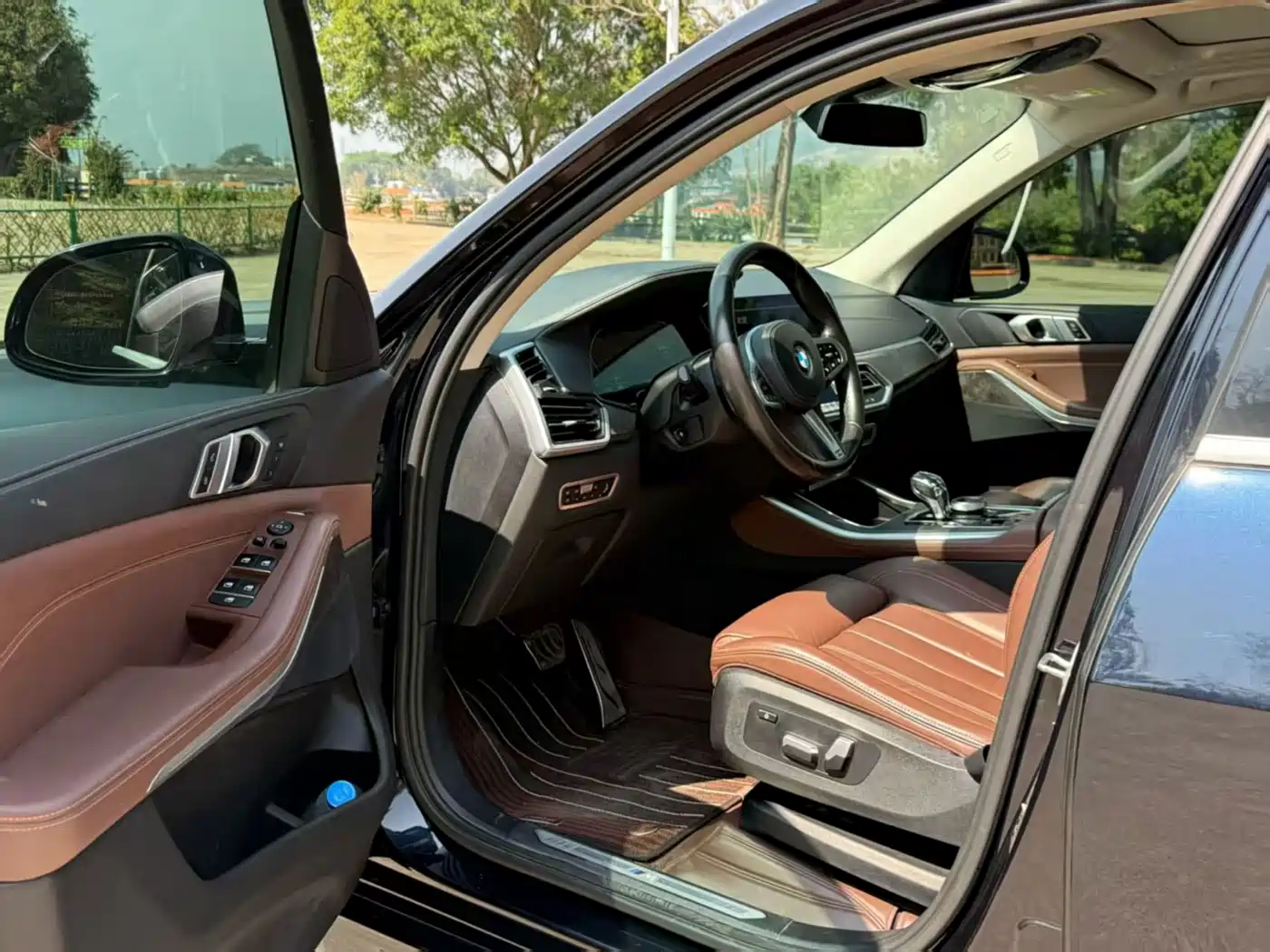 BMW X5 (Import) 2020 xDrive30i M Sport Package фото 6