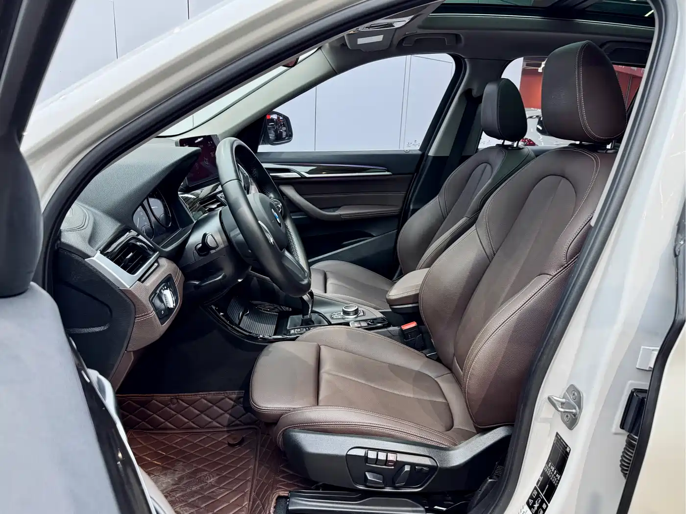 BMW X1 2020 xDrive25Li Premium Edition фото 5