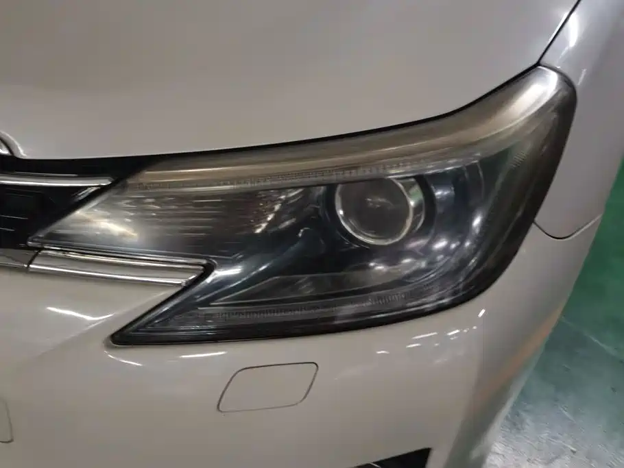 Toyota Reiz 2015 2013 2.5V Premium Edition