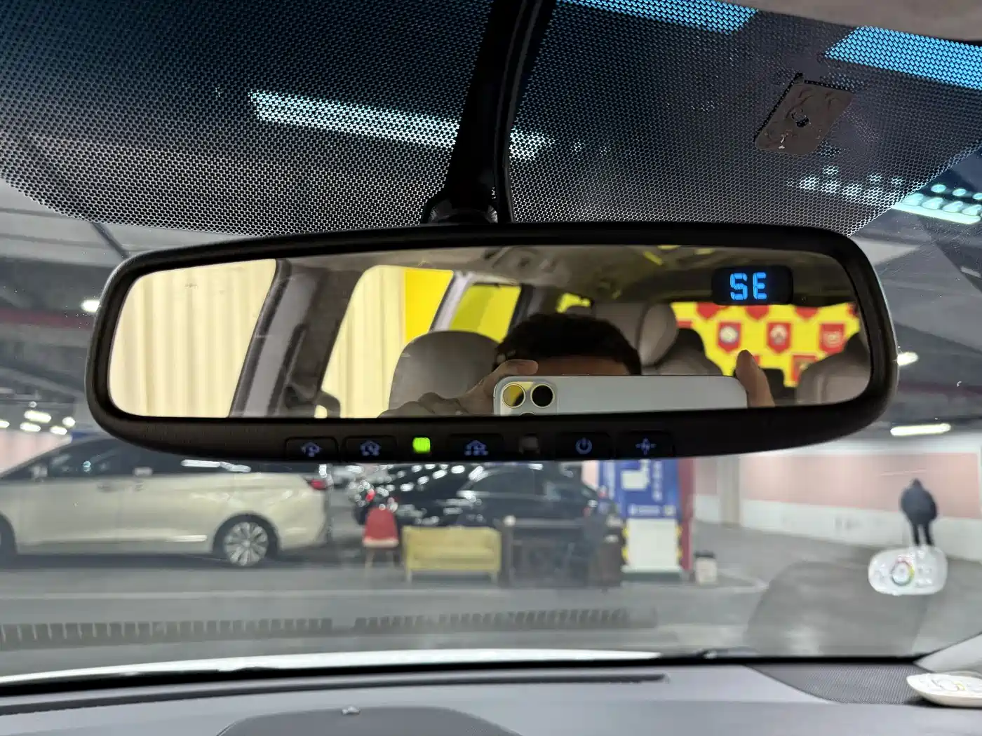 Toyota Sienna 2015 3.5L 4WD L фото 37