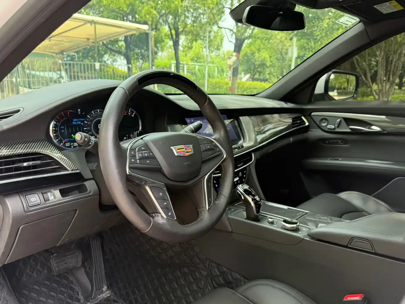 CADILLAC CT6