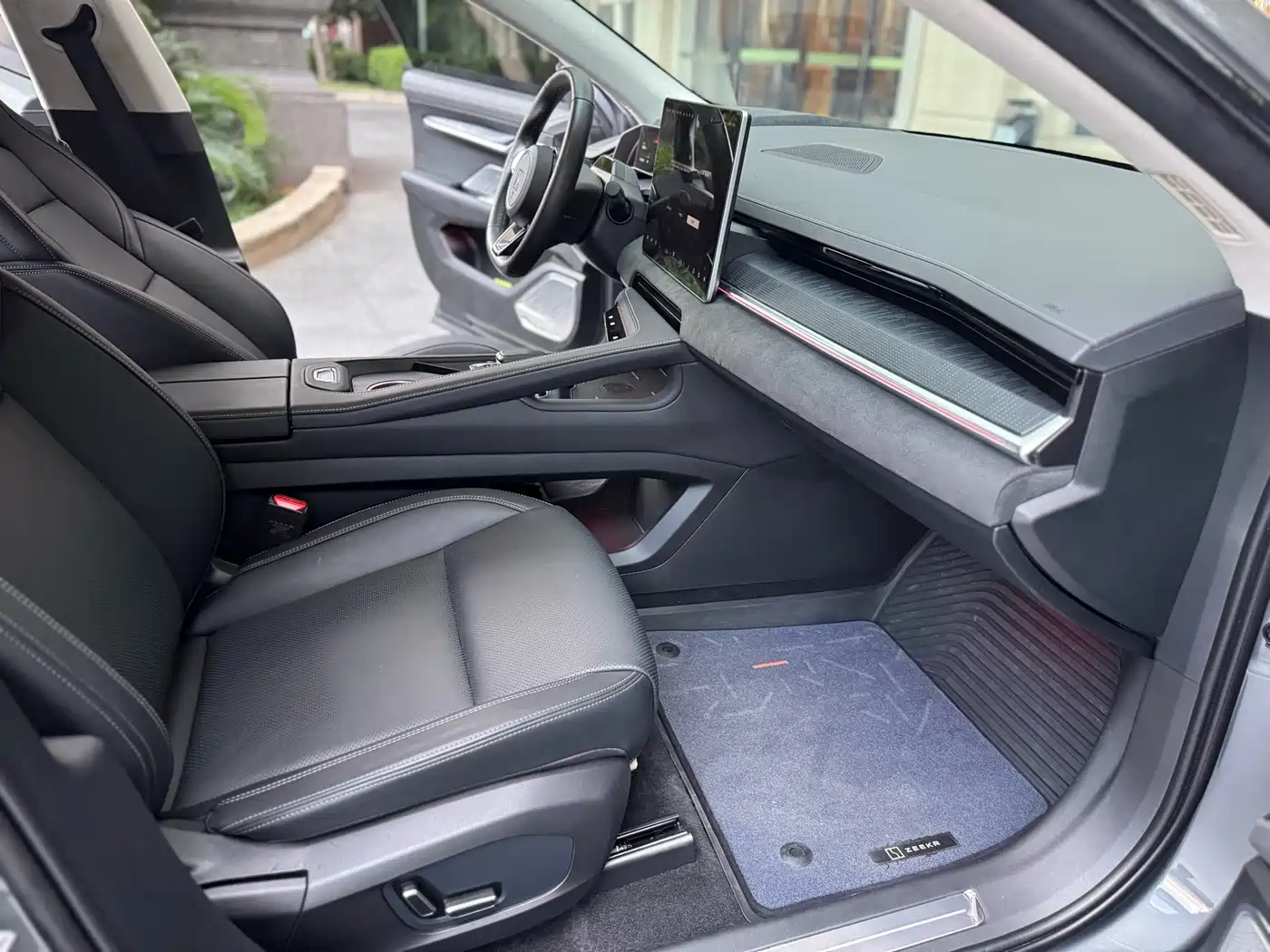 ZEEKR EXTREME KRYPTON 001