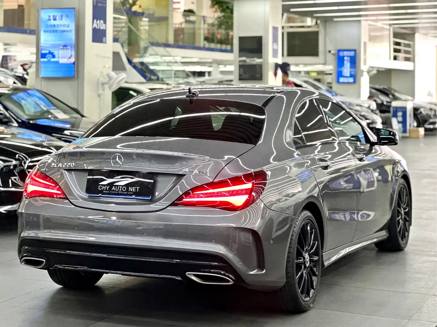 Mercedes-Benz CLA (Import) 2018 CLA 220 4MATIC фото 5