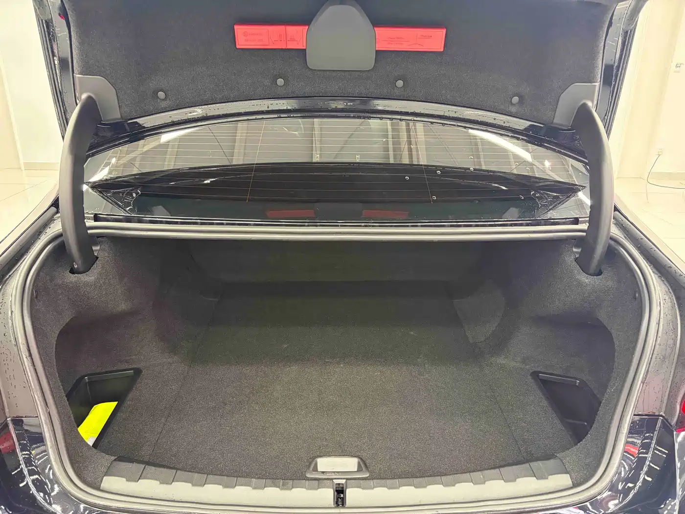 BMW i3 2023 eDrive 40 L Shadow Night Sport Package фото 22