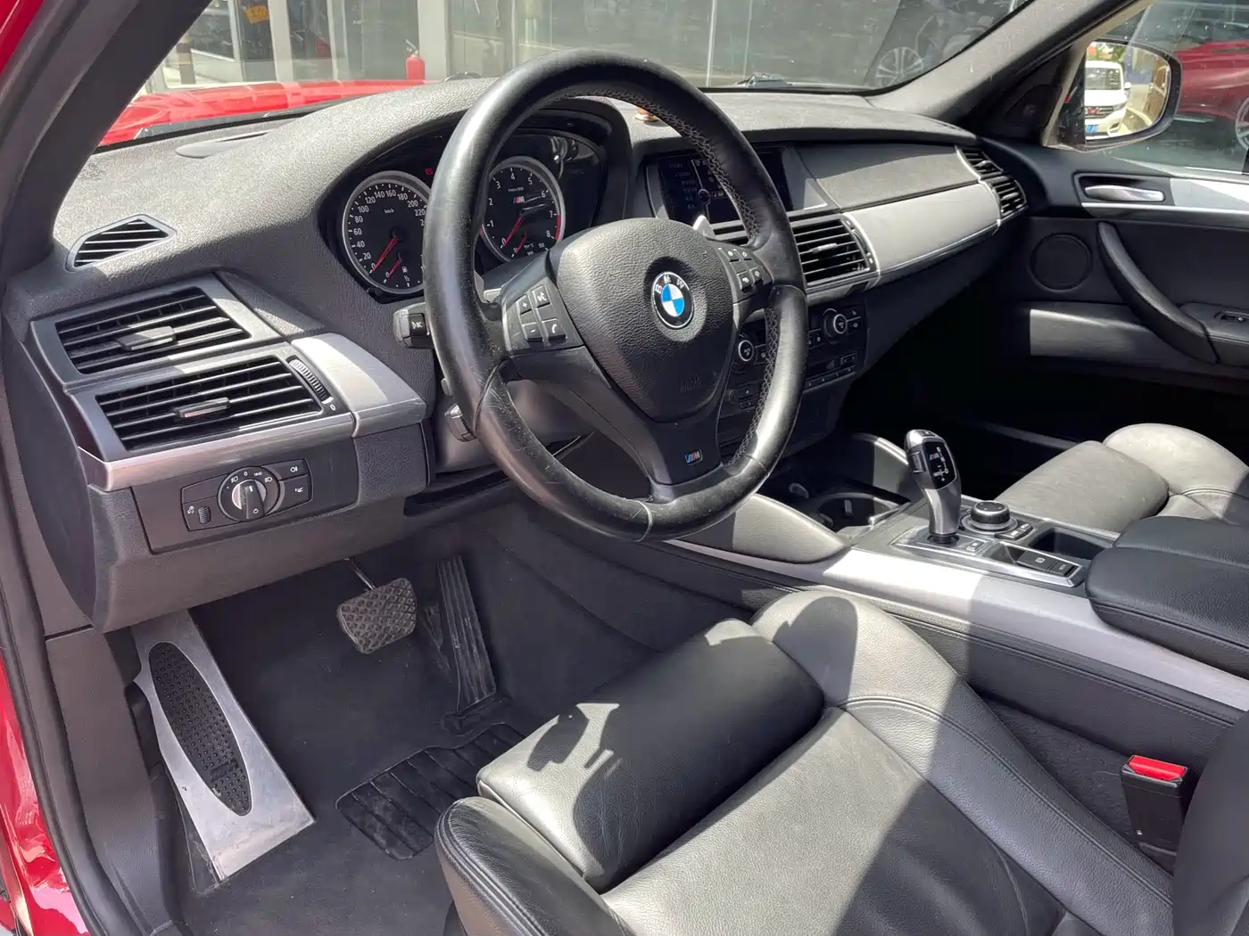 BMW X5 M 2010 X5 M фото 13