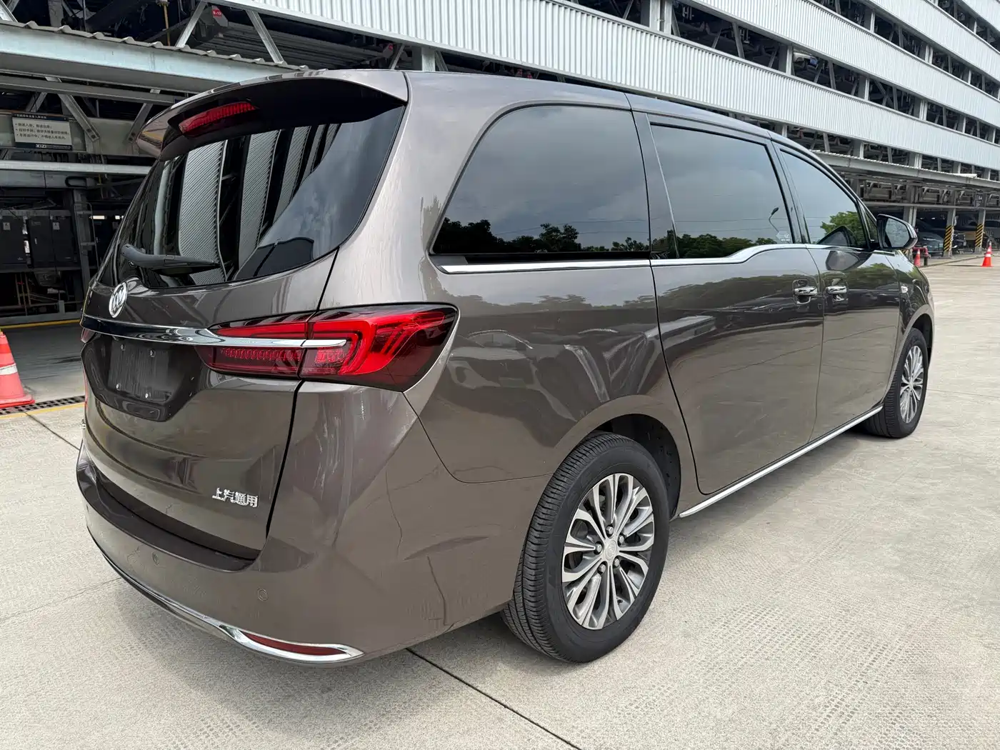 BUICK GL8