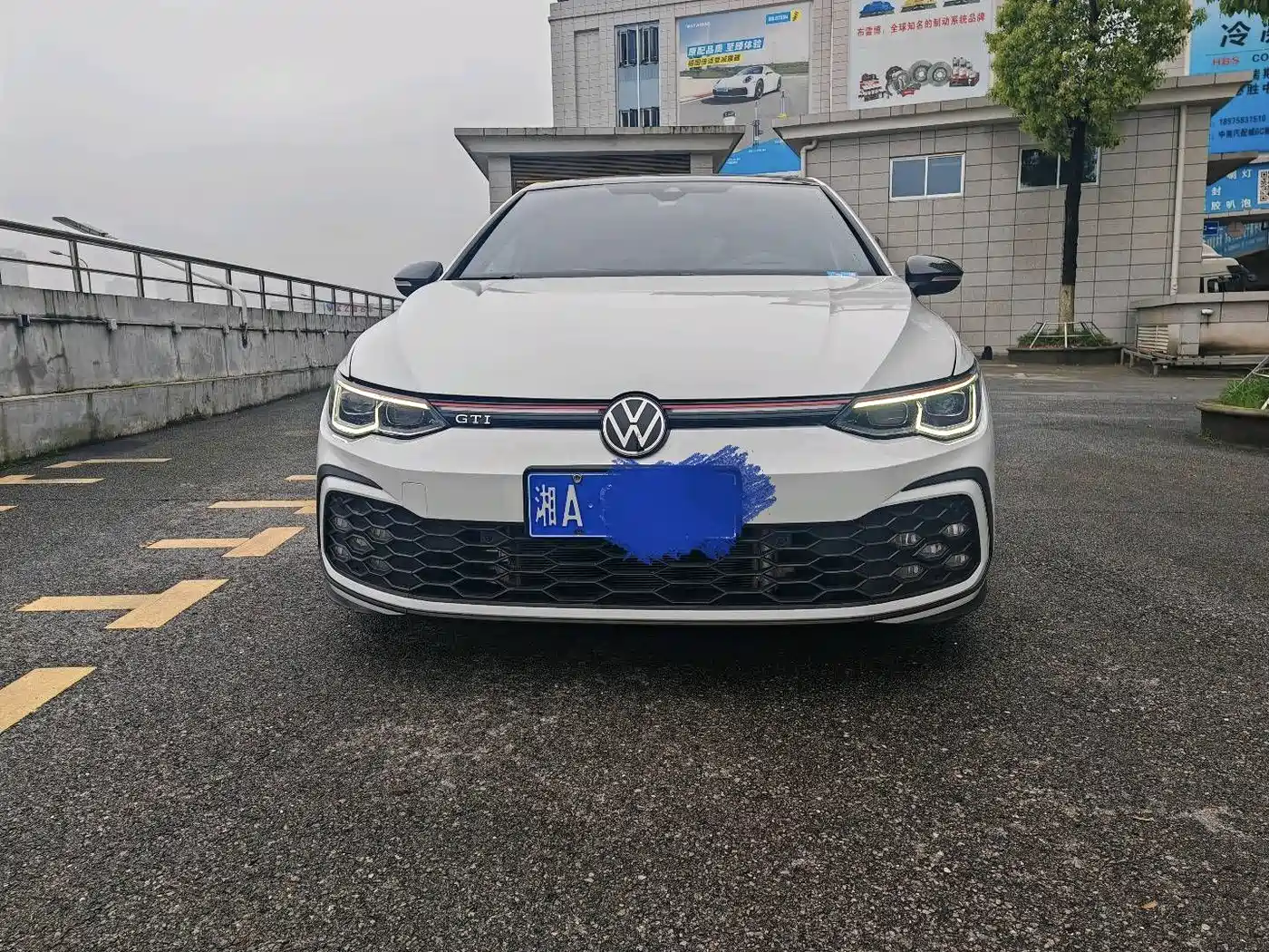 Volkswagen Golf GTI 2023 380TSI DSG GTI фото 2