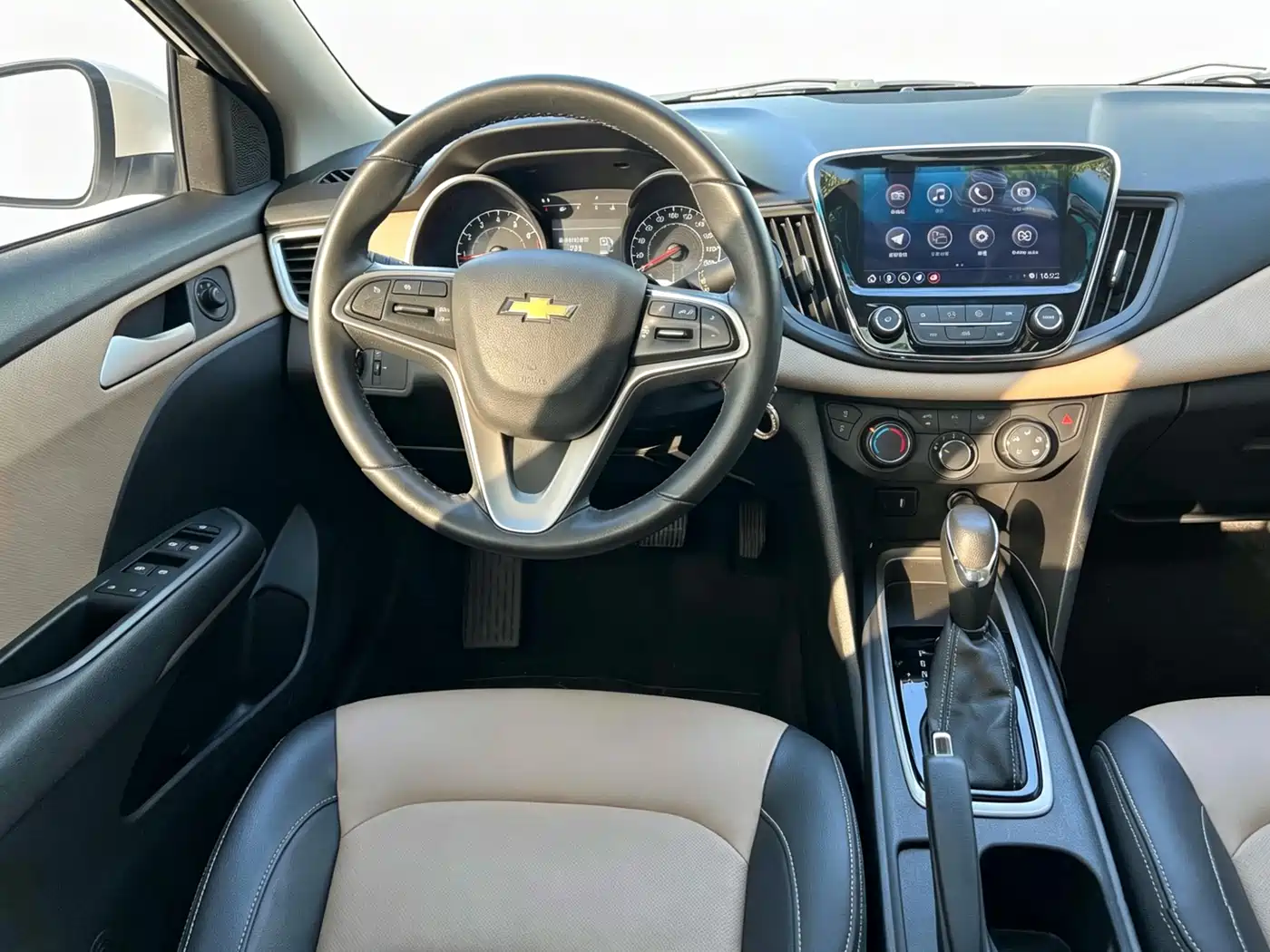 Chevrolet Monza 2022 320 Automatic Enjoyment Sunroof Edition фото 11
