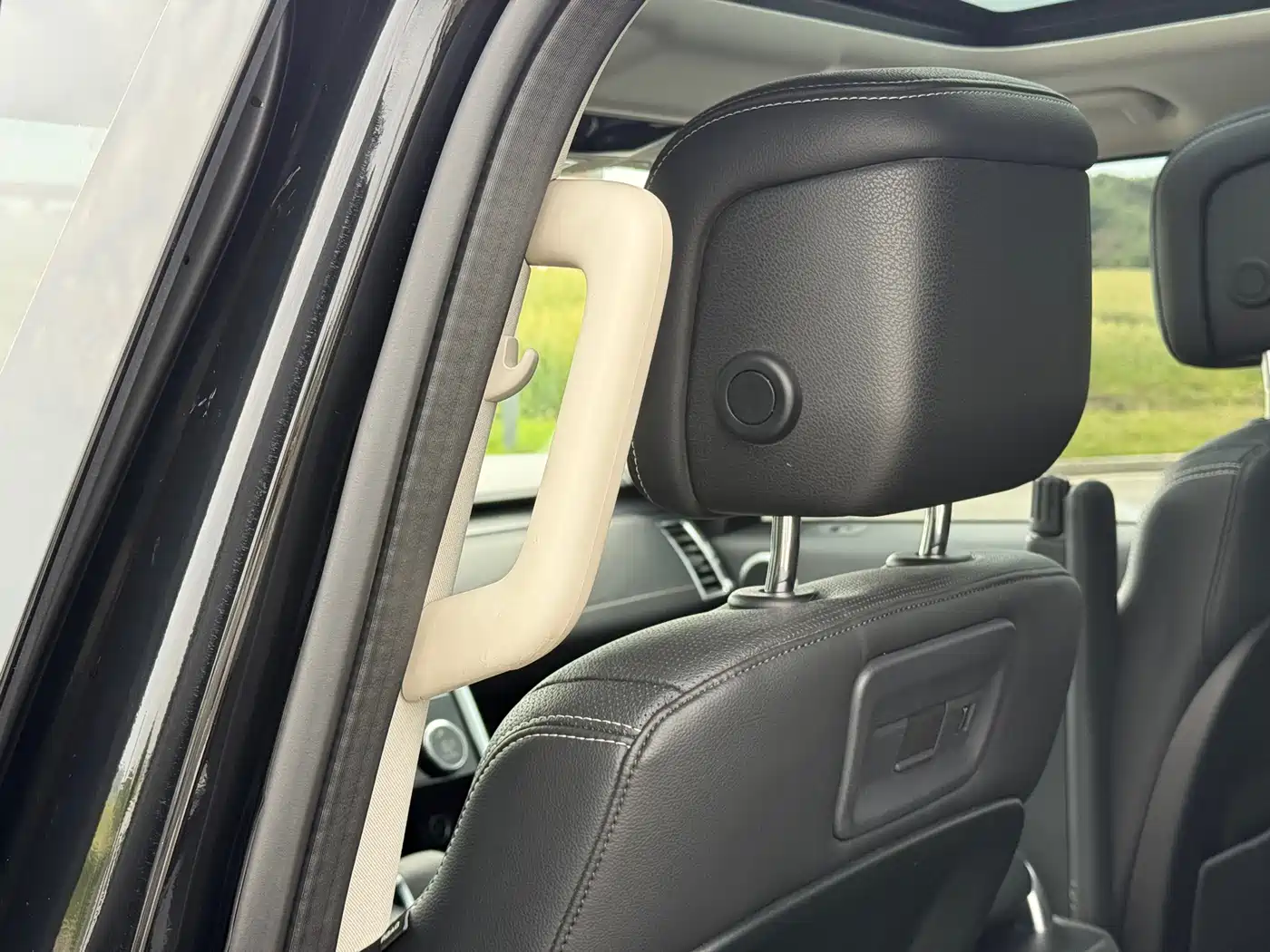 Land Rover Discovery 2021 360PS R-Dynamic SE фото 19