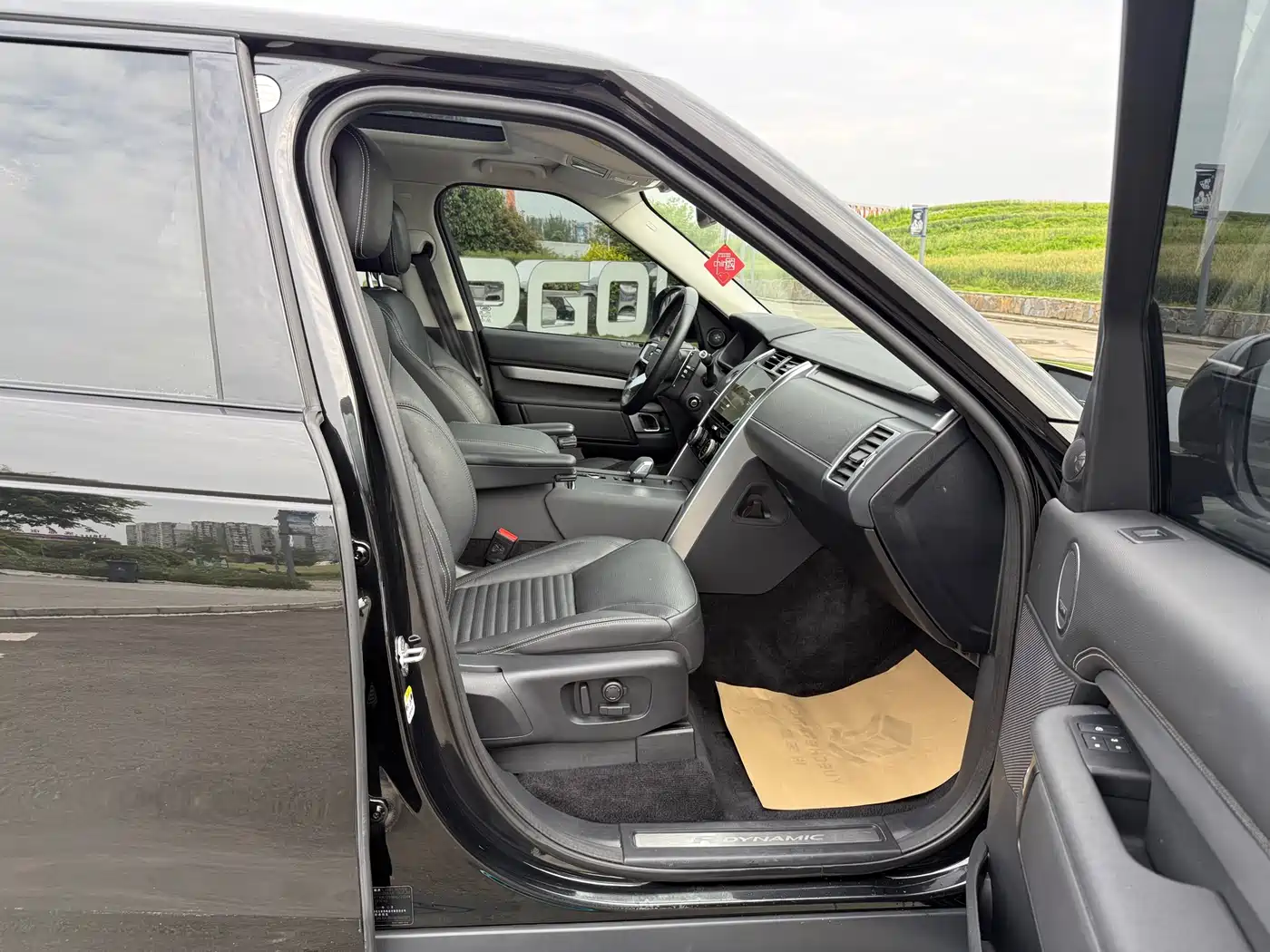 Land Rover Discovery 2021 360PS R-Dynamic SE фото 30
