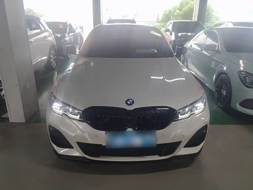 Фото 3 - BMW 3 Series