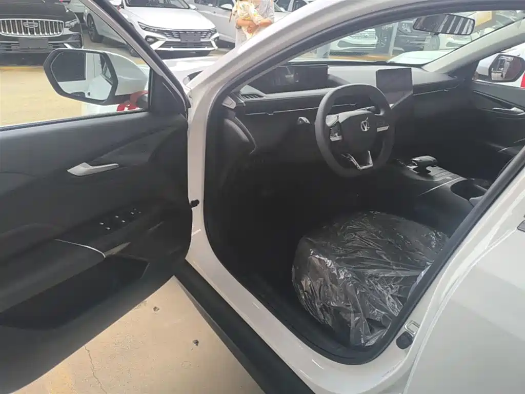 Changan Eado 2026 2025 Blue Whale 1.5T 500Bar Premium