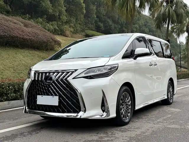 Lexus LM 2020 300h Seven-Seater Elegance Edition