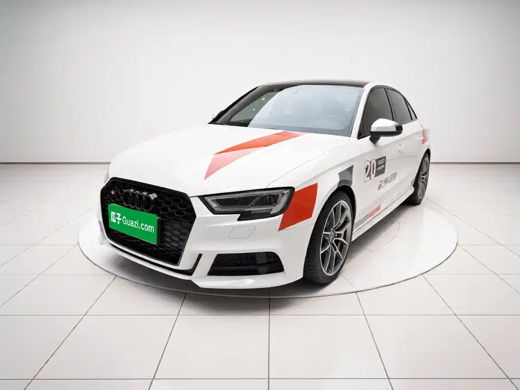 Photo 2 - Audi S3