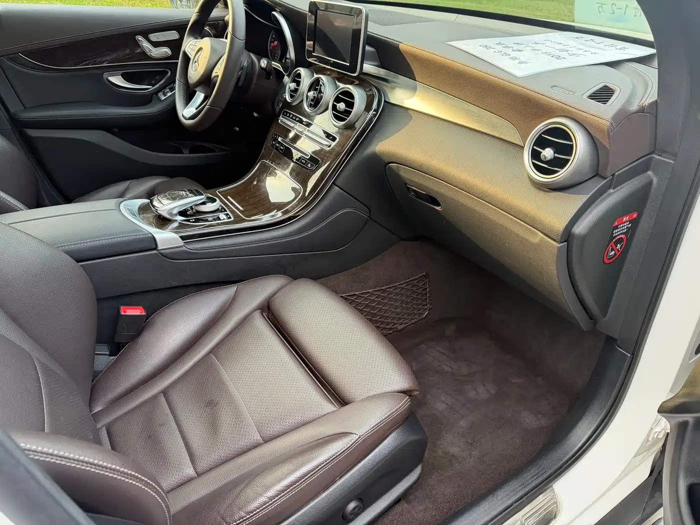 Mercedes-Benz GLC 2018 Facelift GLC 260 4MATIC Luxury фото 17