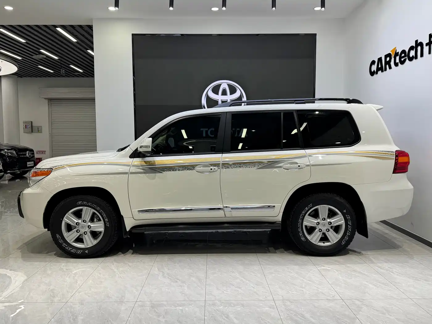 Toyota Land Cruiser 2012 2012 4.6L Automatic VX-R