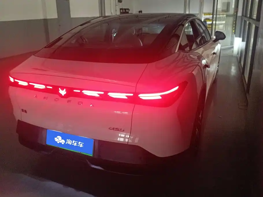 2025 ARCFOX Alpha S5