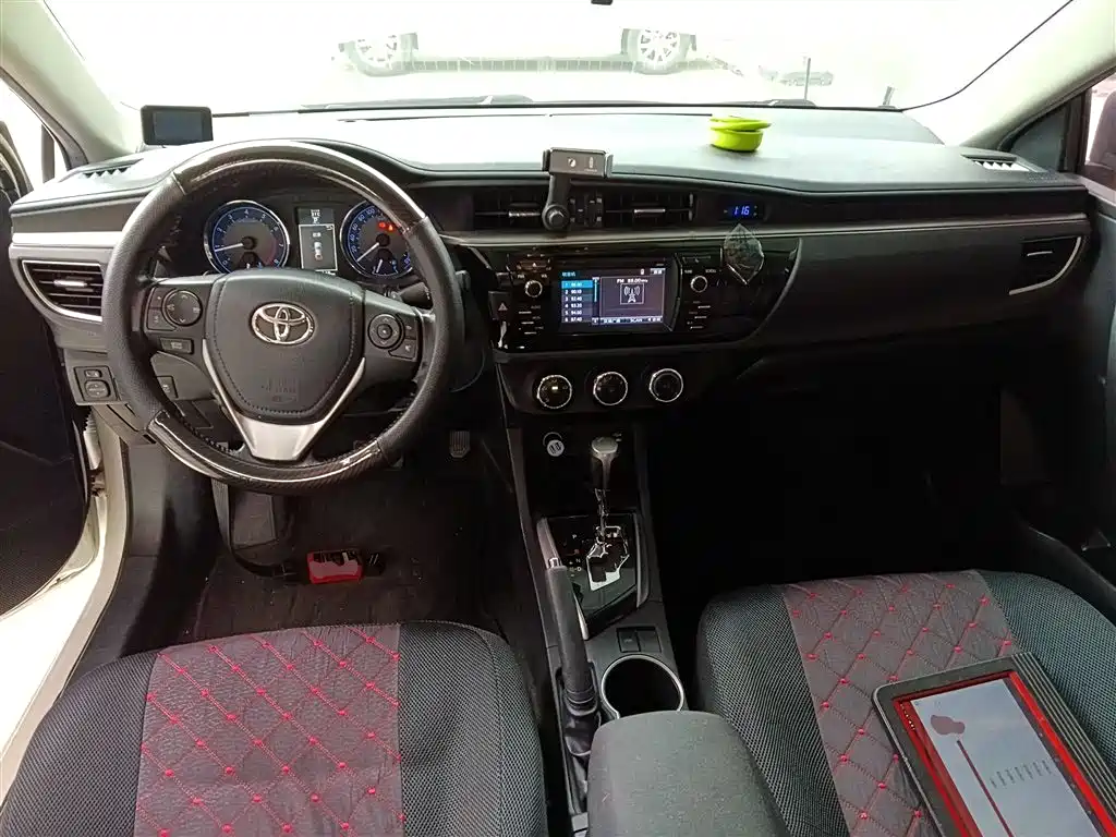 Toyota Levin 2014 1.8GS CVT Elite Edition фото 6
