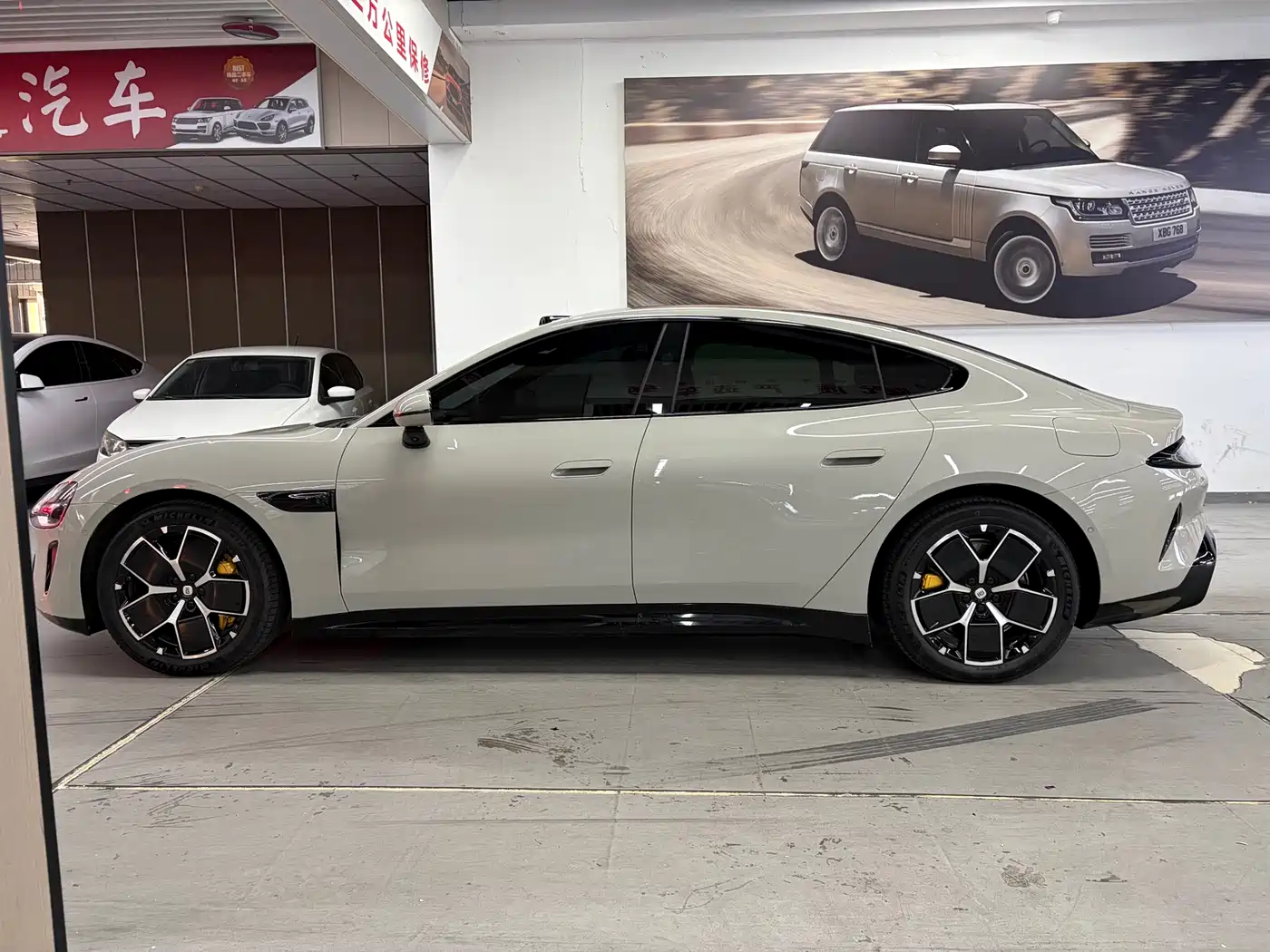 XIAOMI CAR XIAOMI SU7