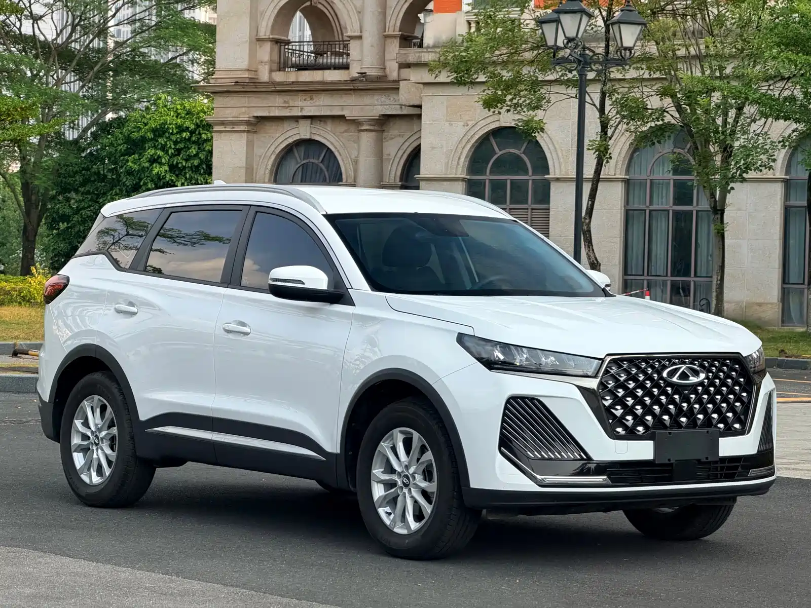 Фото 18 - Chery Tiggo 7