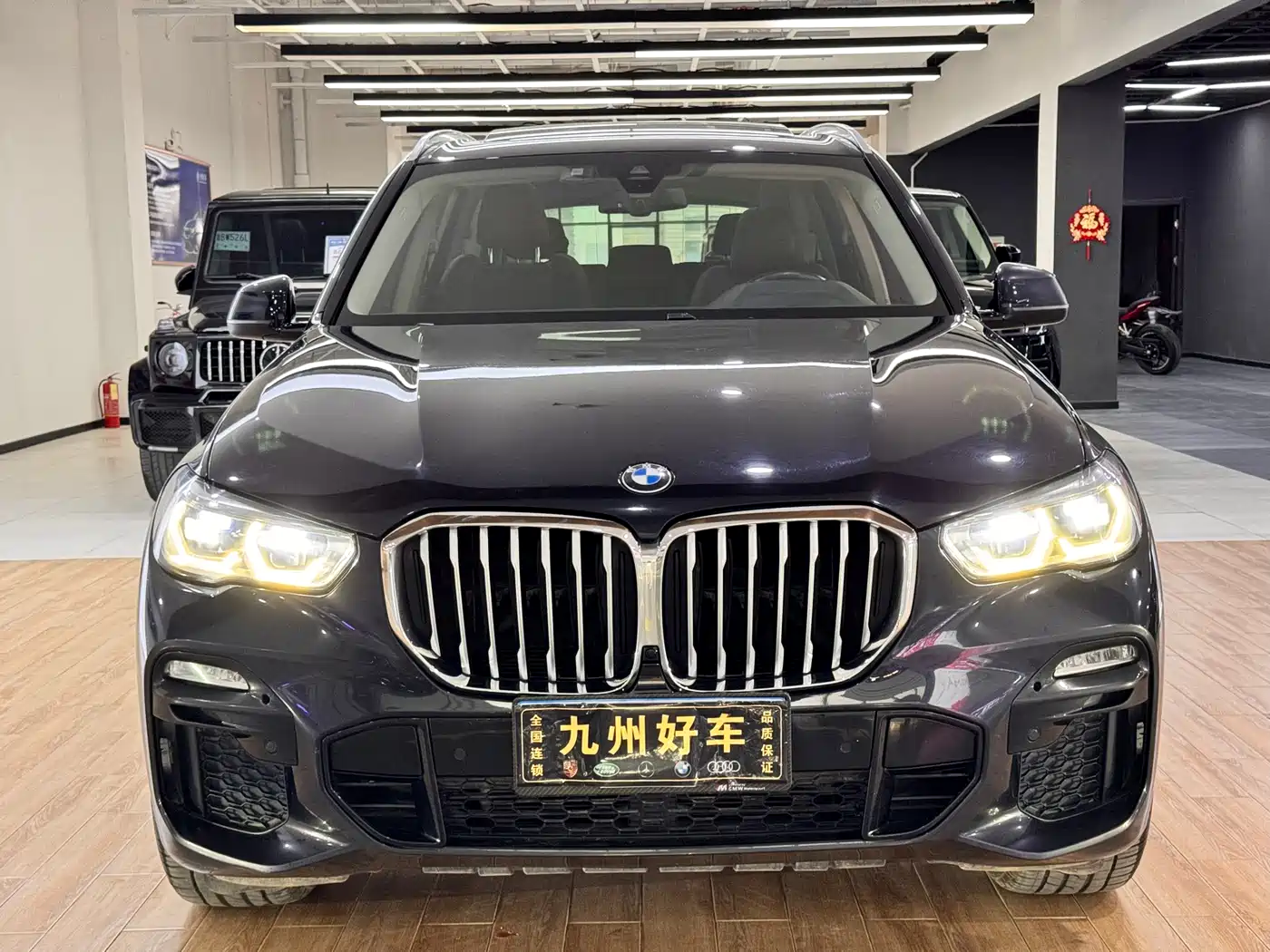 BMW X5 (Import) 2019 xDrive40i M Sport Package фото 2
