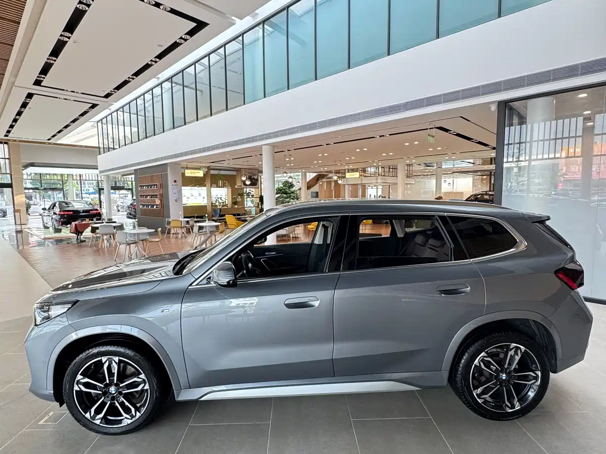 BMW X1 2024 sDrive25Li M Sport Package фото 3