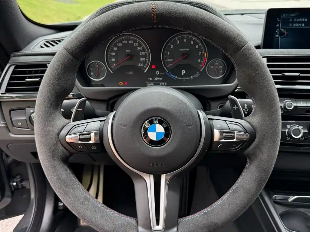 BMW M4 2017 2016 M4 GTS