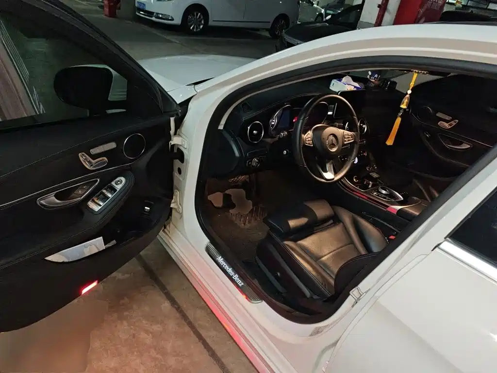 Mercedes-Benz C-Class 2015 C 200 L Sport фото 12