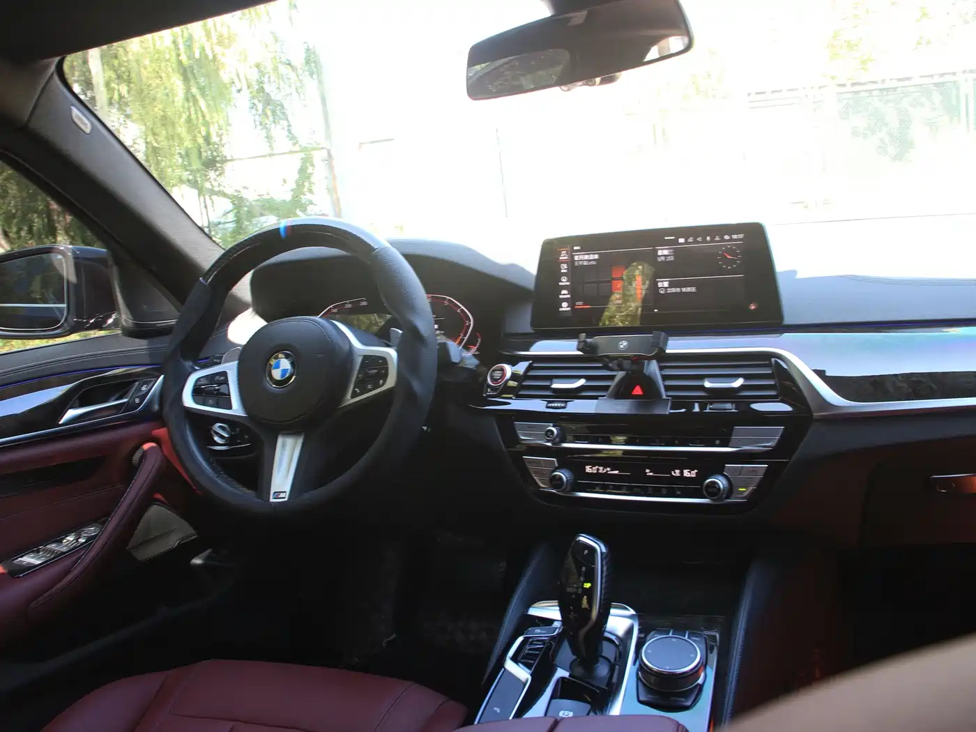Фото 15 - BMW 5 Series