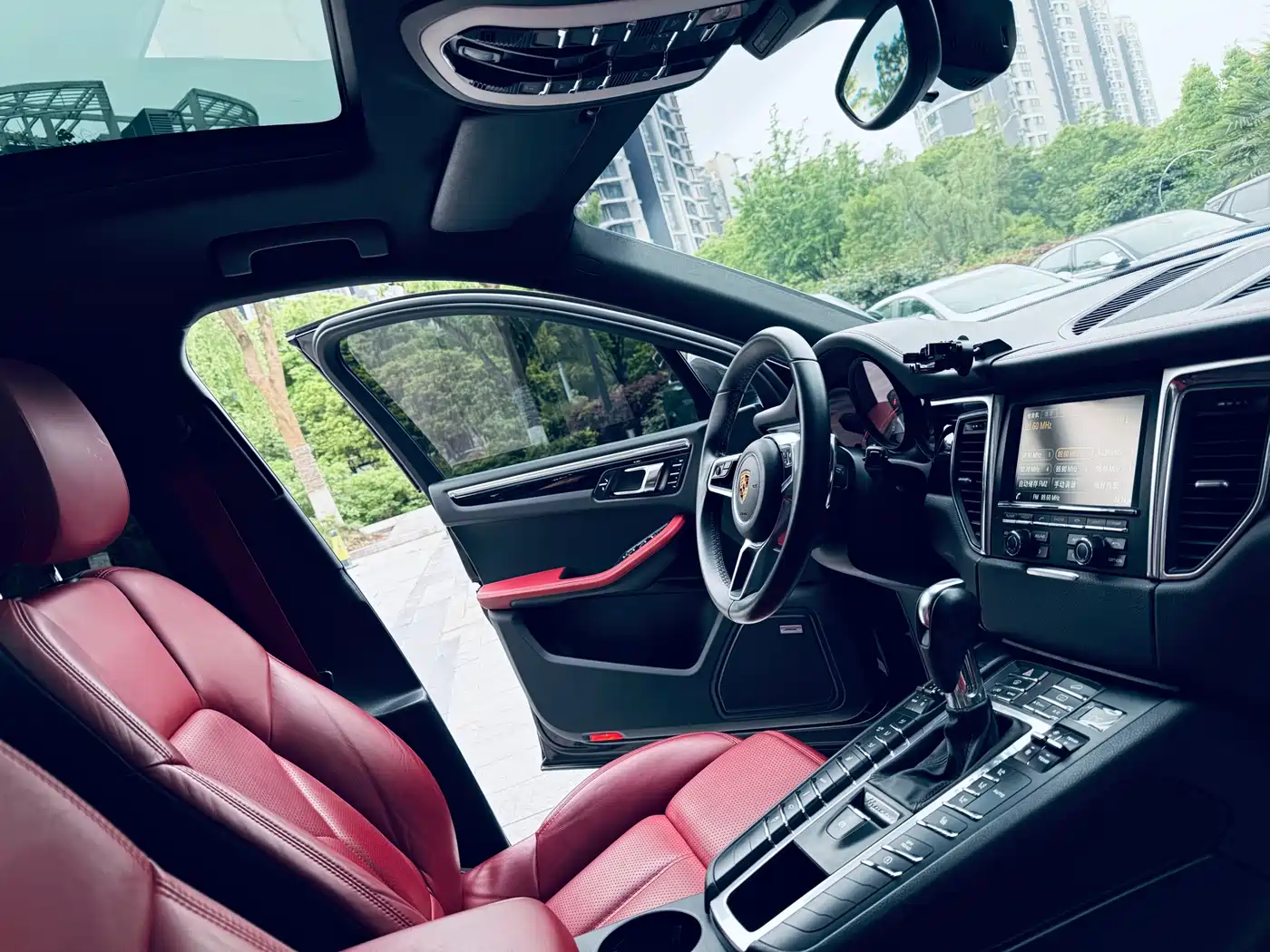 Porsche Macan 2016 Macan S 3.0T фото 11