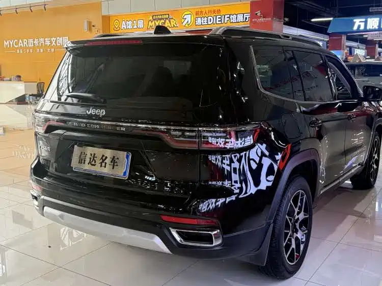 JEEP GRAND COMMANDER
