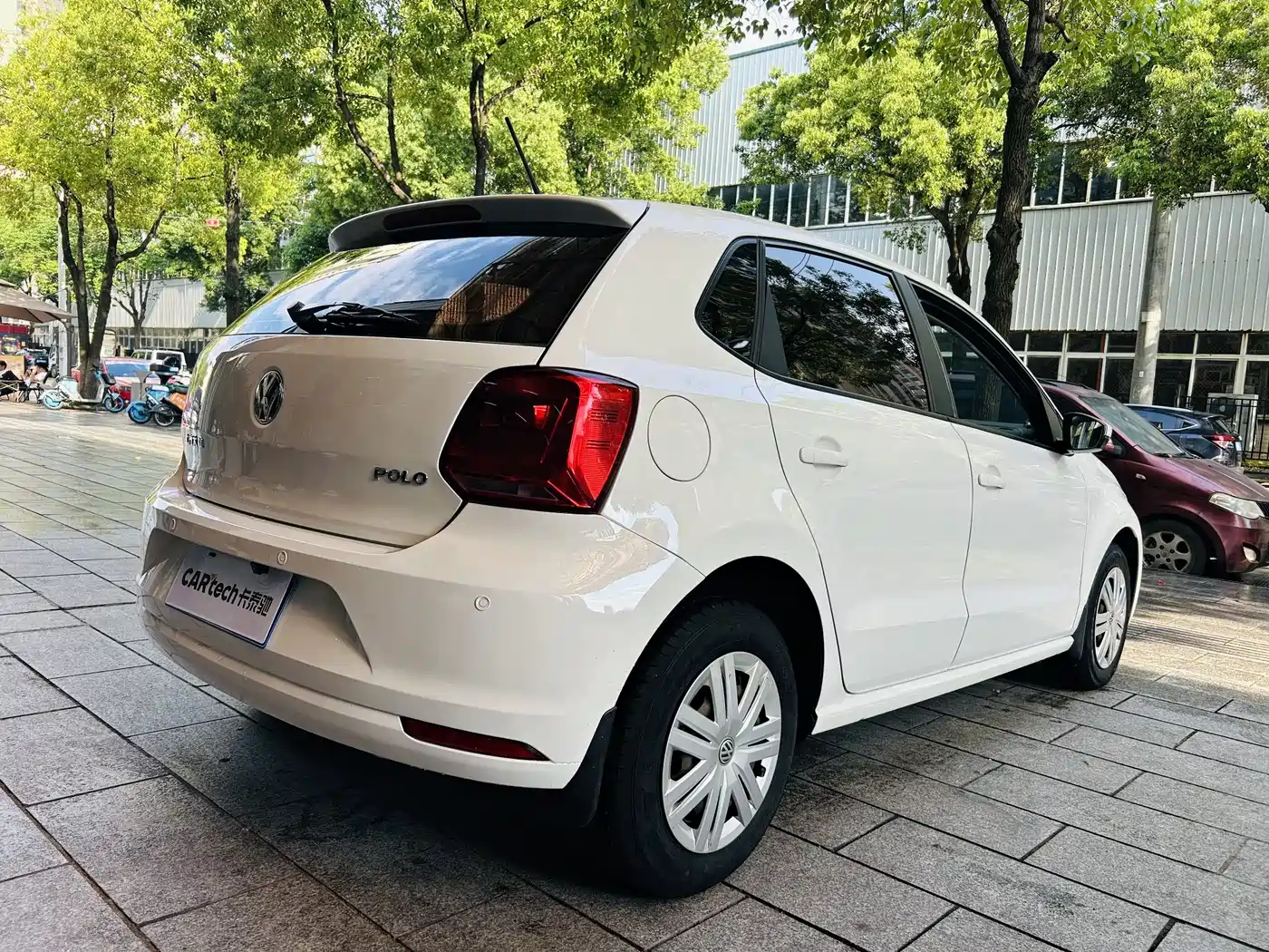 Volkswagen Polo 2016 1.4L Automatic Trend фото 8