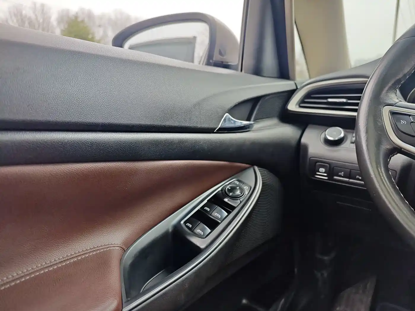 Buick GL6 2018 18T 6-Seater Premium фото 7