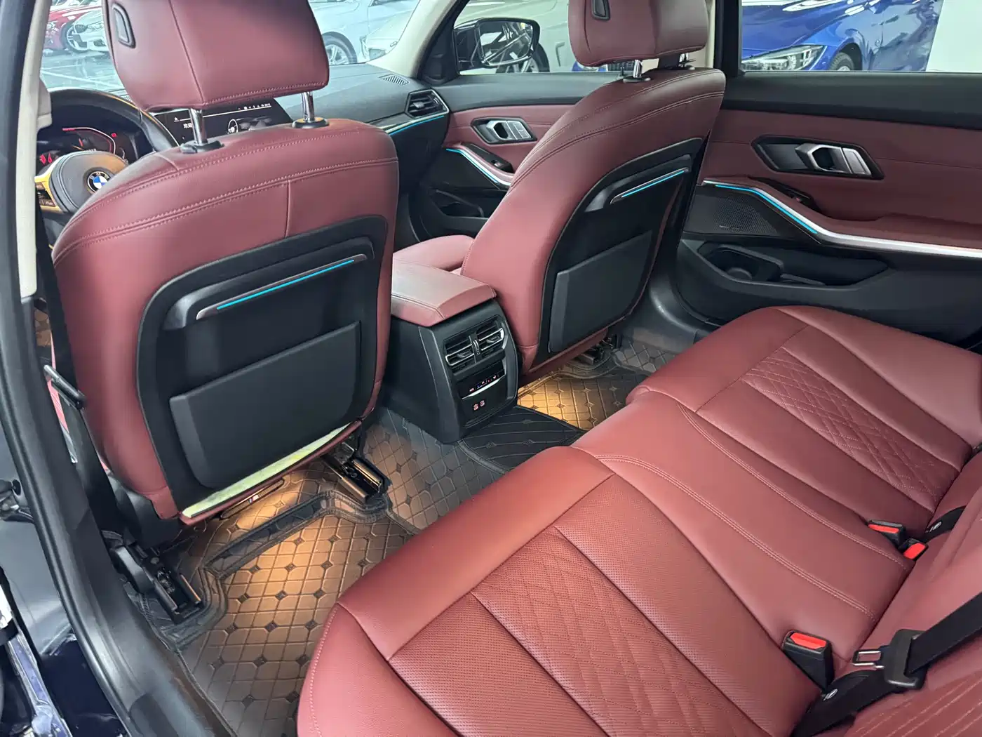 BMW 3 Series 2021 325Li M Sport Package фото 11