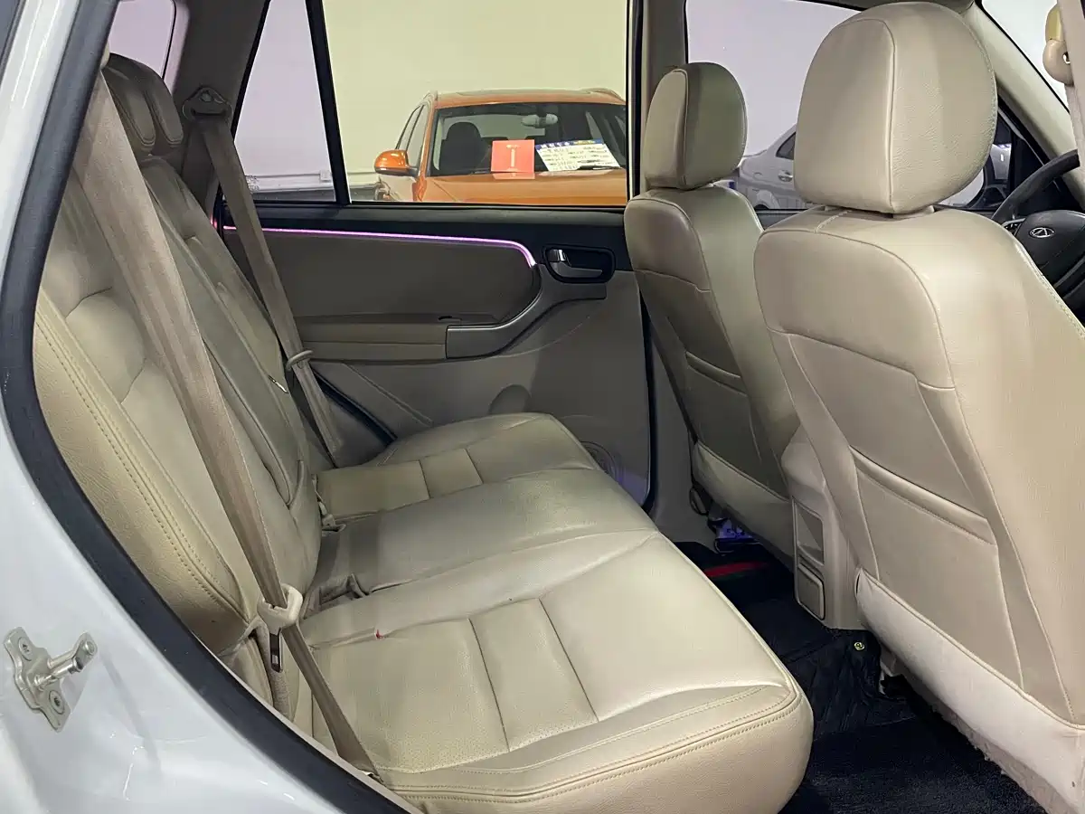 Chery Tiggo 3 2015 2014 1.6L CVT Smart